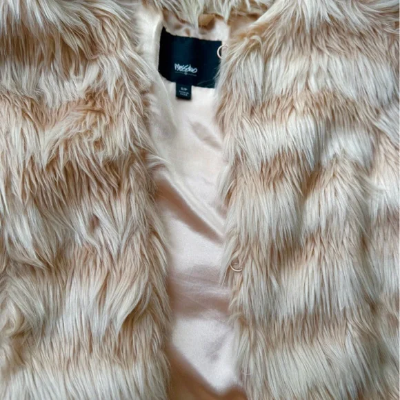 Mossimo Faux Fur Pink Jacket - Picture 11 of 16